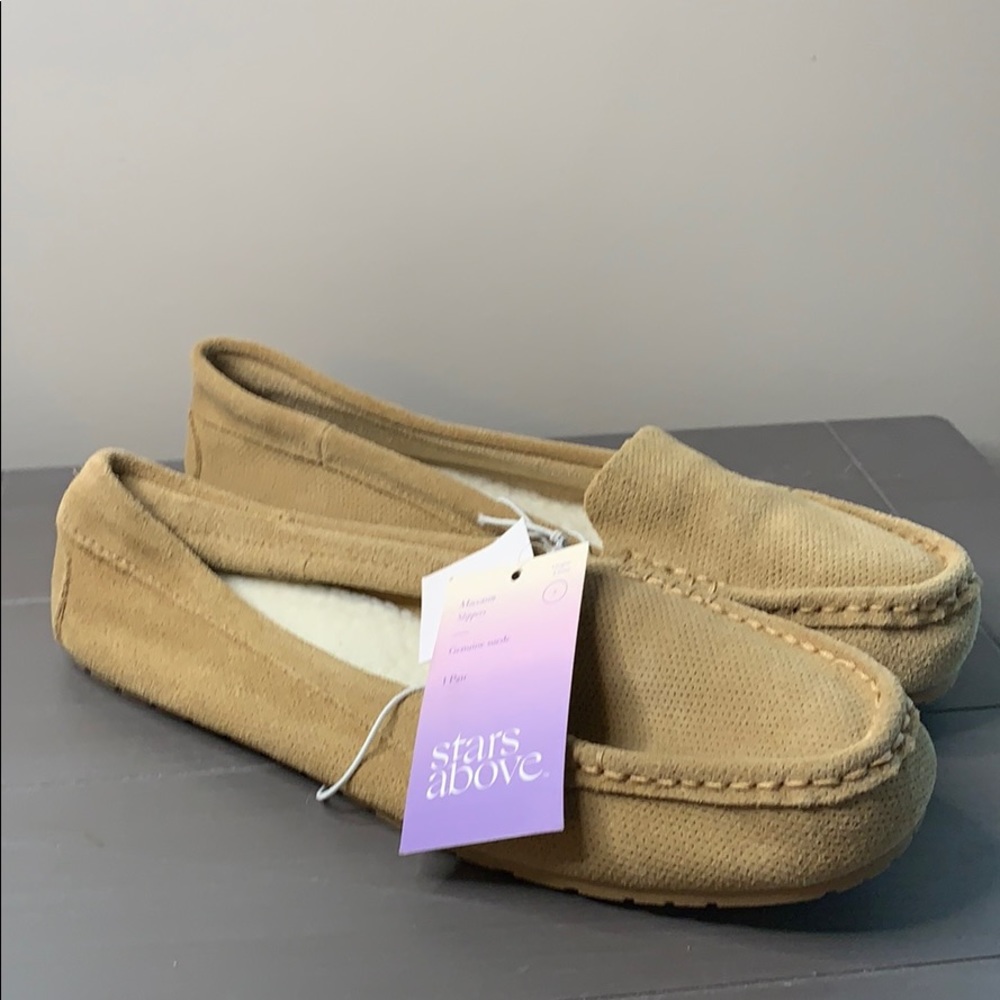 NWT Stars Above women’s suede slippers sizes 9&11